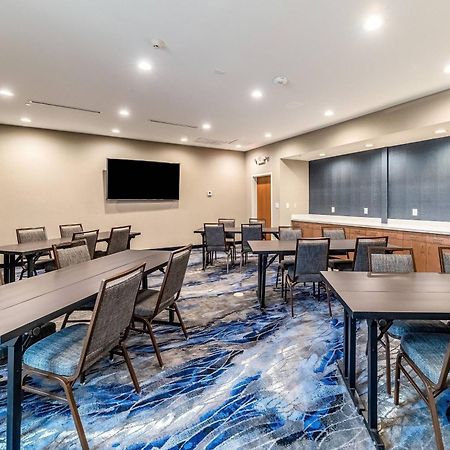 Fairfield Inn & Suites By Marriott Gainesville I-35 Bagian luar foto