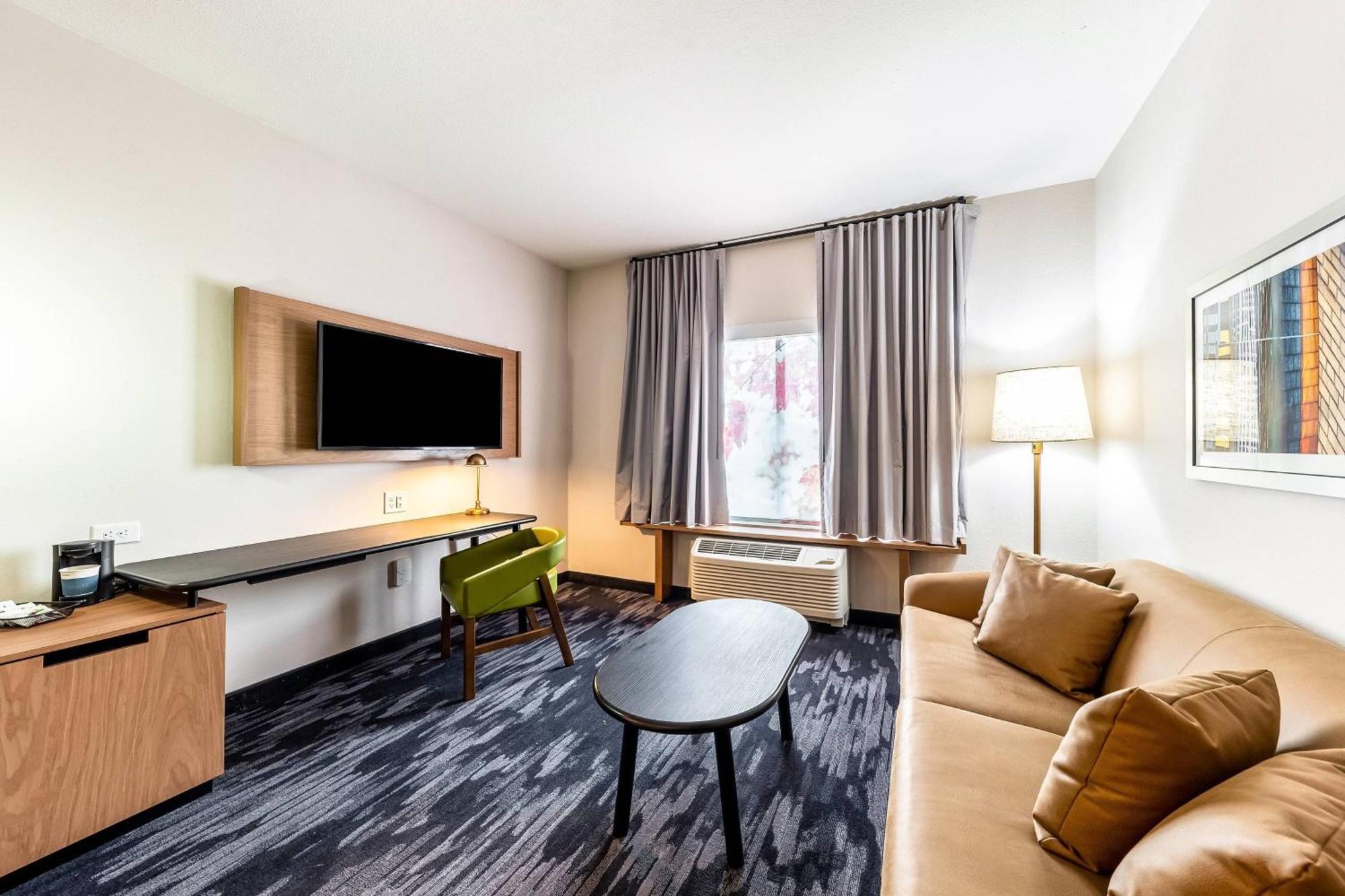 Fairfield Inn & Suites By Marriott Gainesville I-35 Bagian luar foto