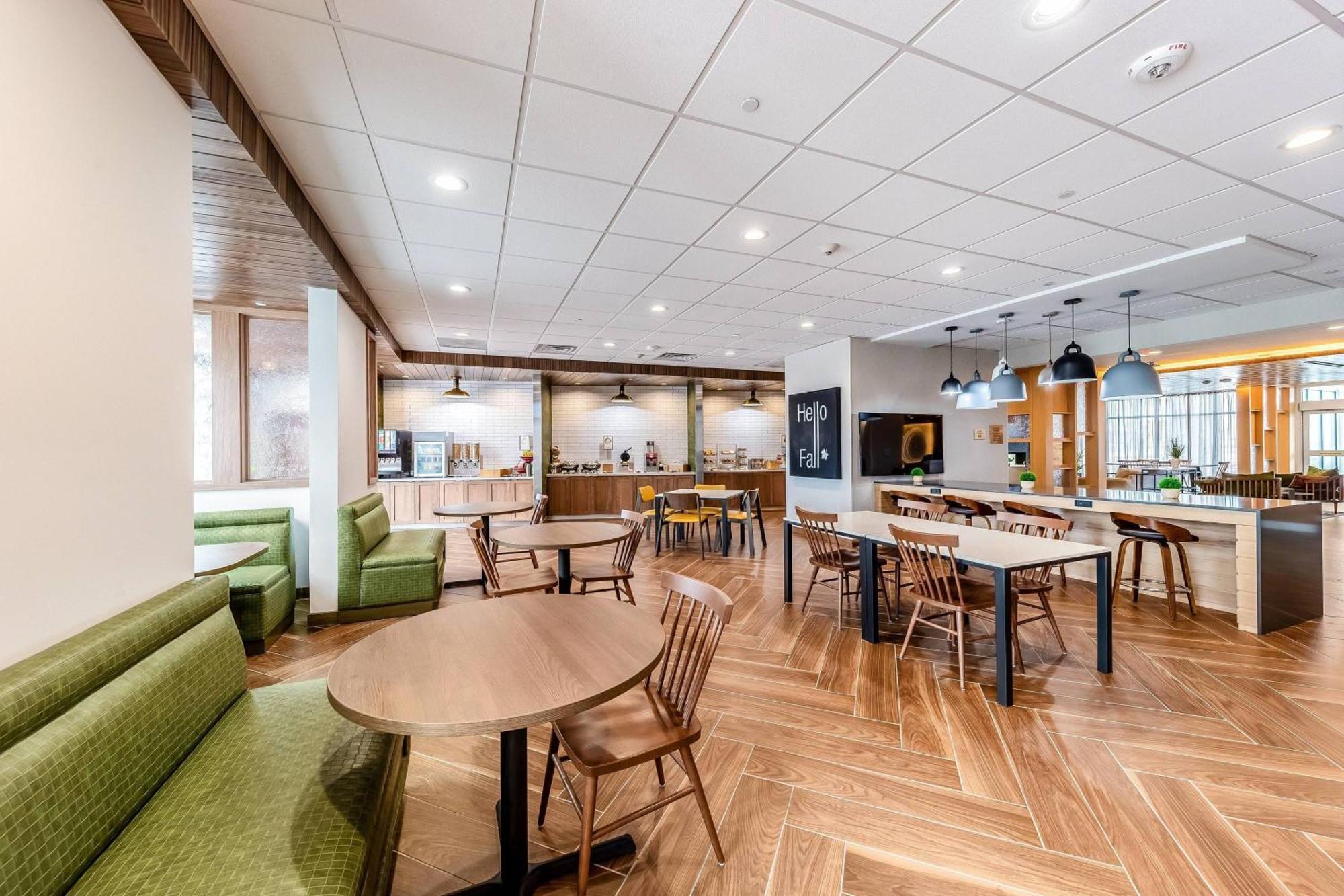 Fairfield Inn & Suites By Marriott Gainesville I-35 Bagian luar foto