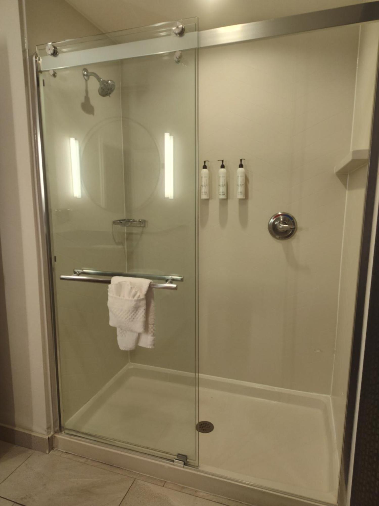Fairfield Inn & Suites By Marriott Gainesville I-35 Bagian luar foto